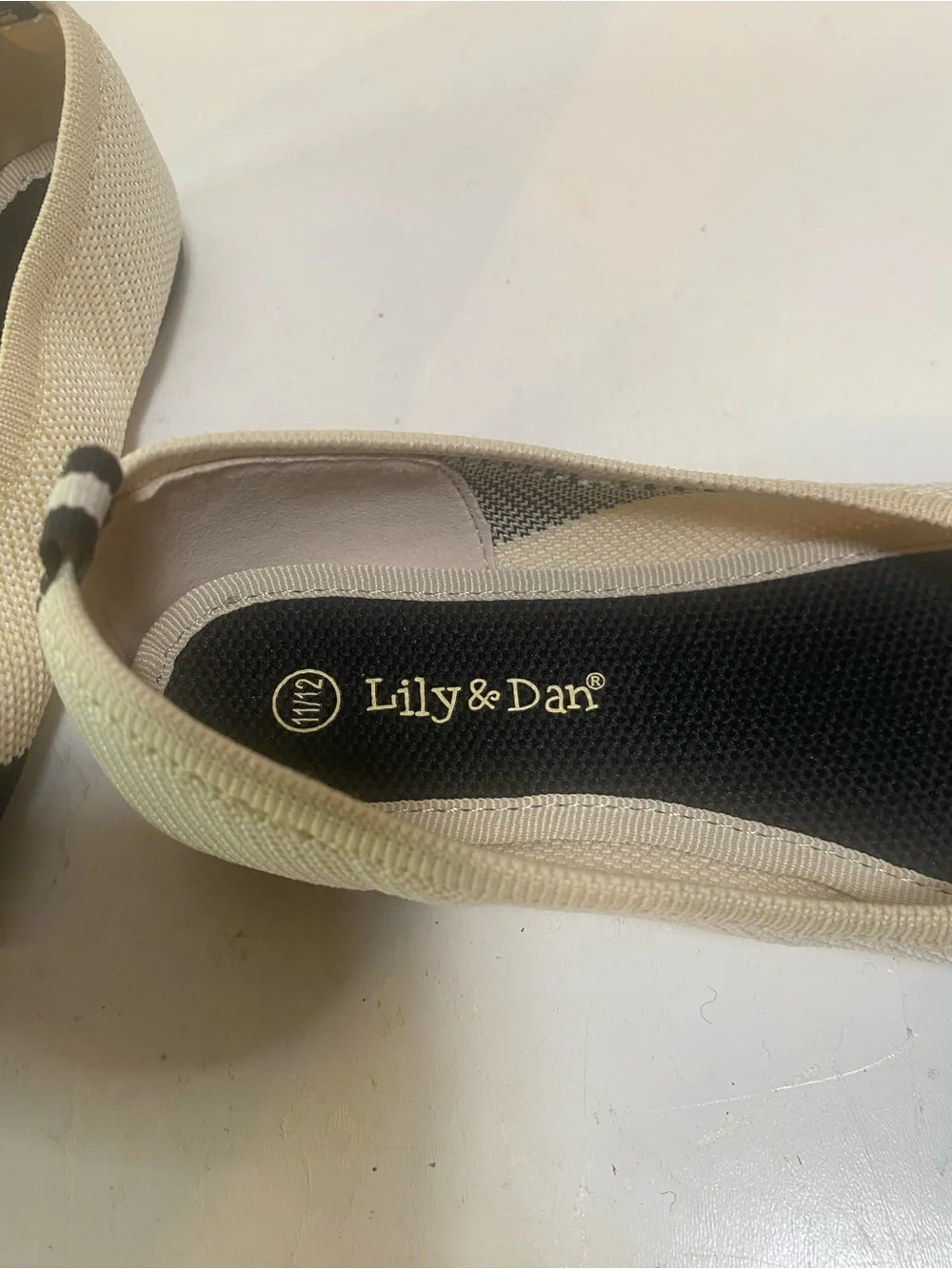 Lily And Dan Black & Ivory Woven Cat Detail Flats Size 11/12